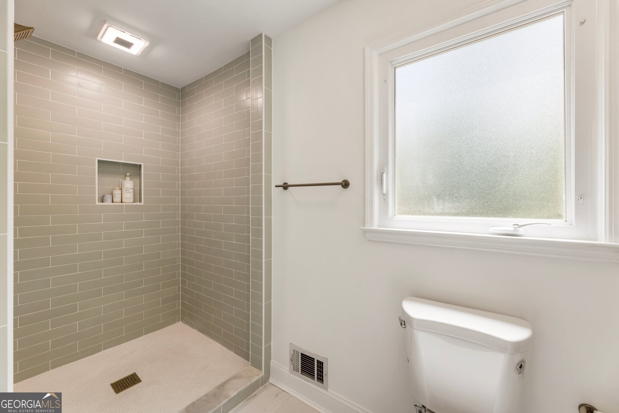 Surrey Place - Residential