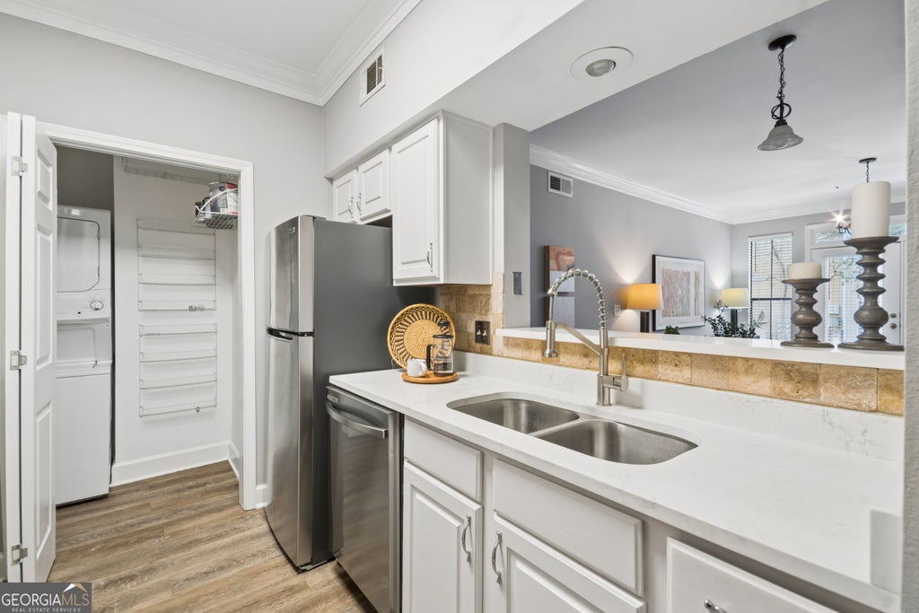 Photo of 3777 Peachtree Road NE #914, Brookhaven, GA 30319 (MLS # 10810926)