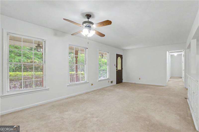 391 Beaumont DR