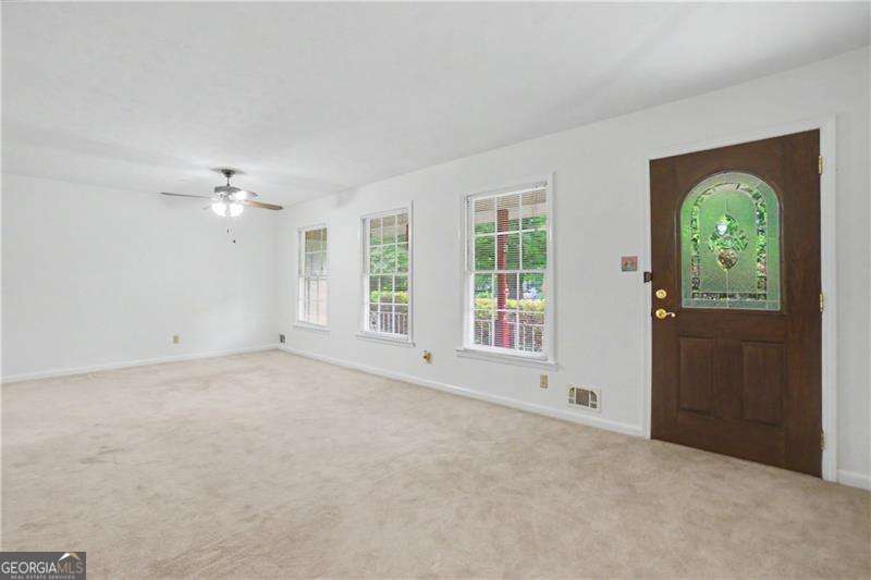 391 Beaumont DR