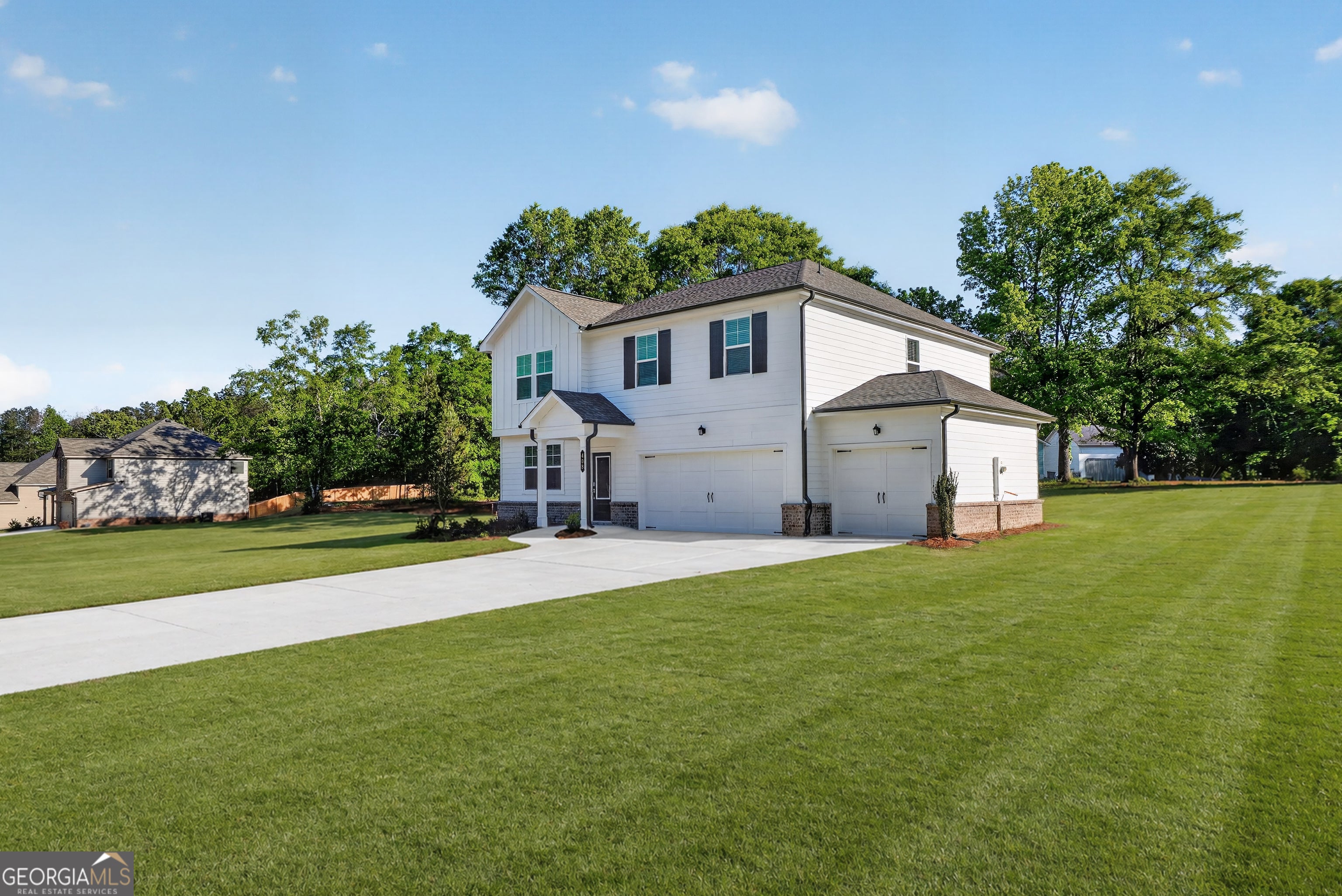 408 Panther Creek LN