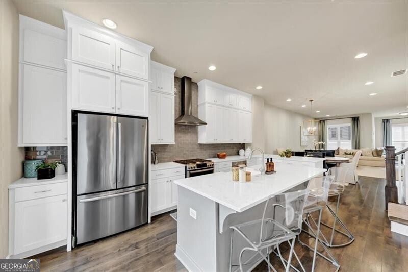 4311 Parkside PL