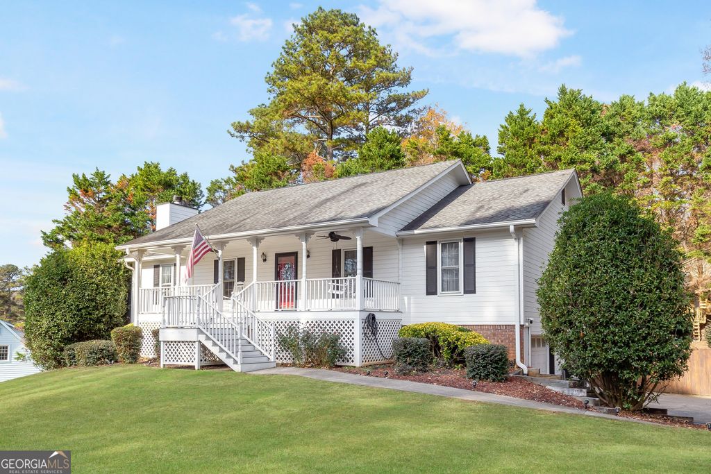 Photo of 3890 Jim Owens Road NW, Kennesaw, GA 30152 (MLS # 10649648)