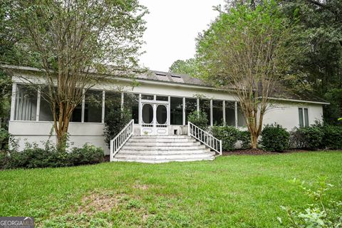 A home in Valdosta