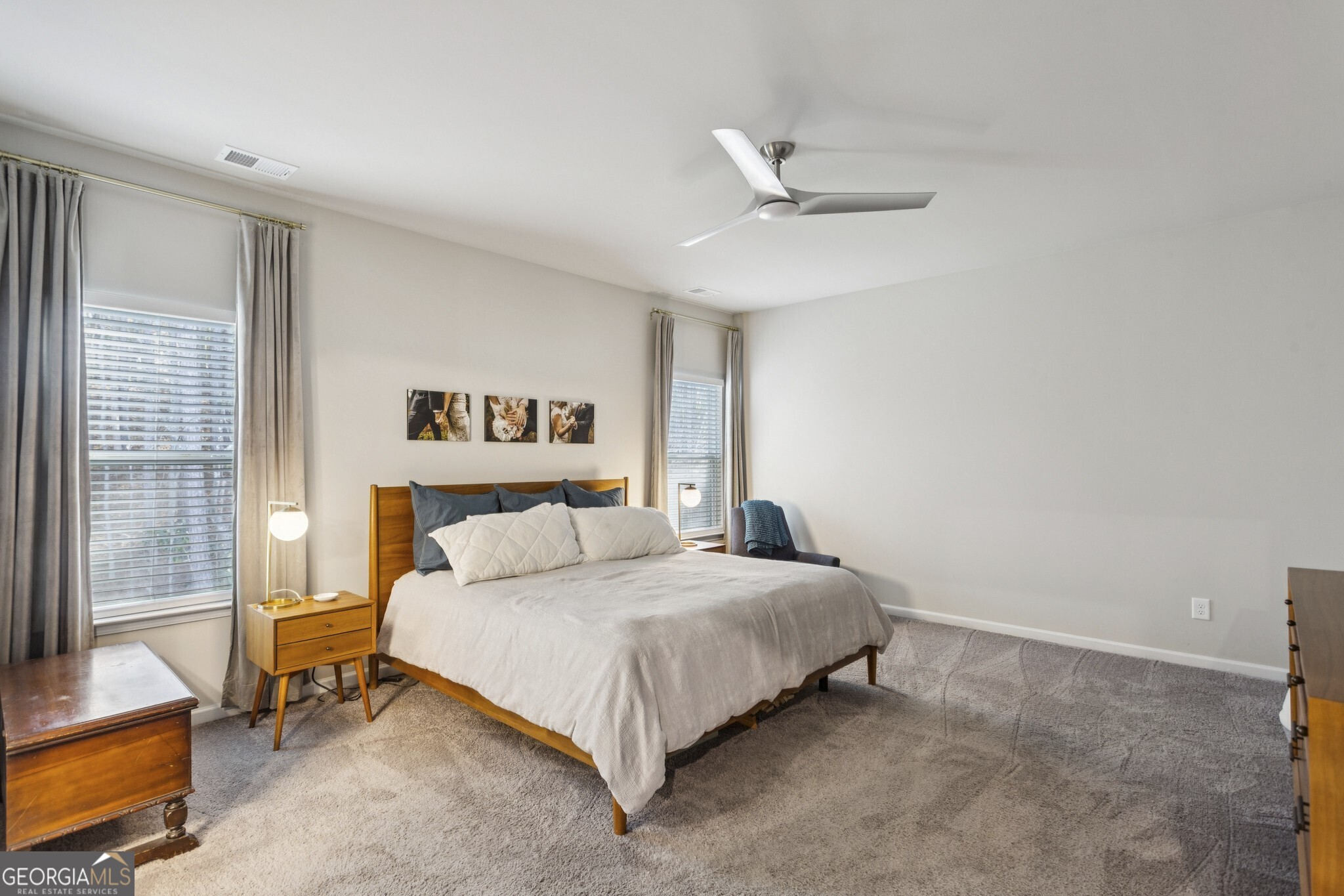 6027 Whitetail Deer RUN