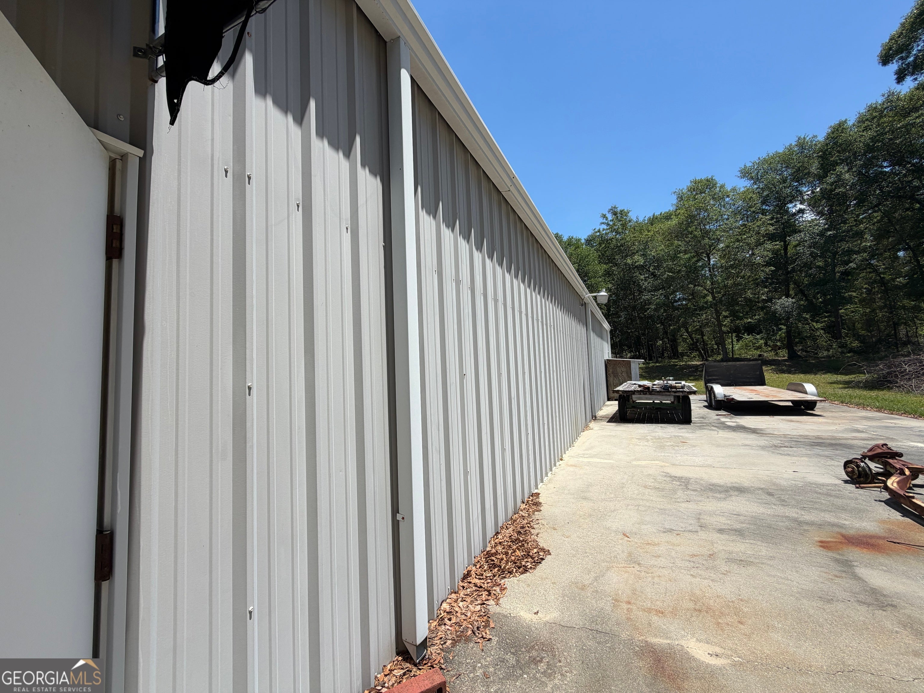 326 Commerce LOOP