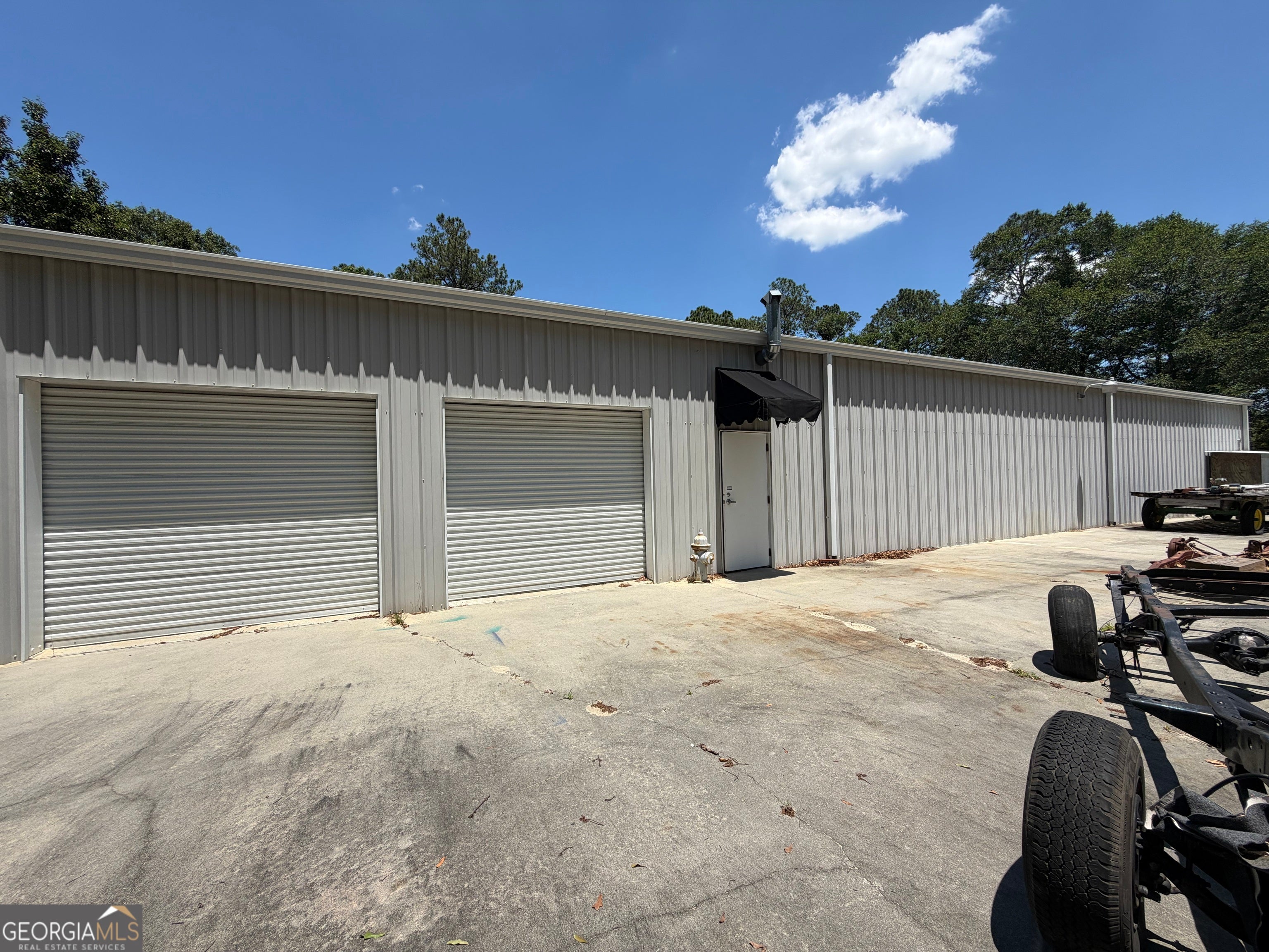 326 Commerce LOOP