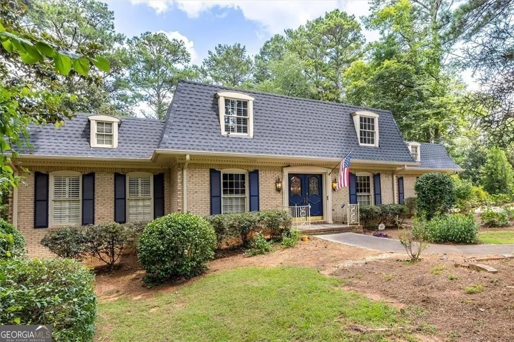 2123 Mountain Creek Drive