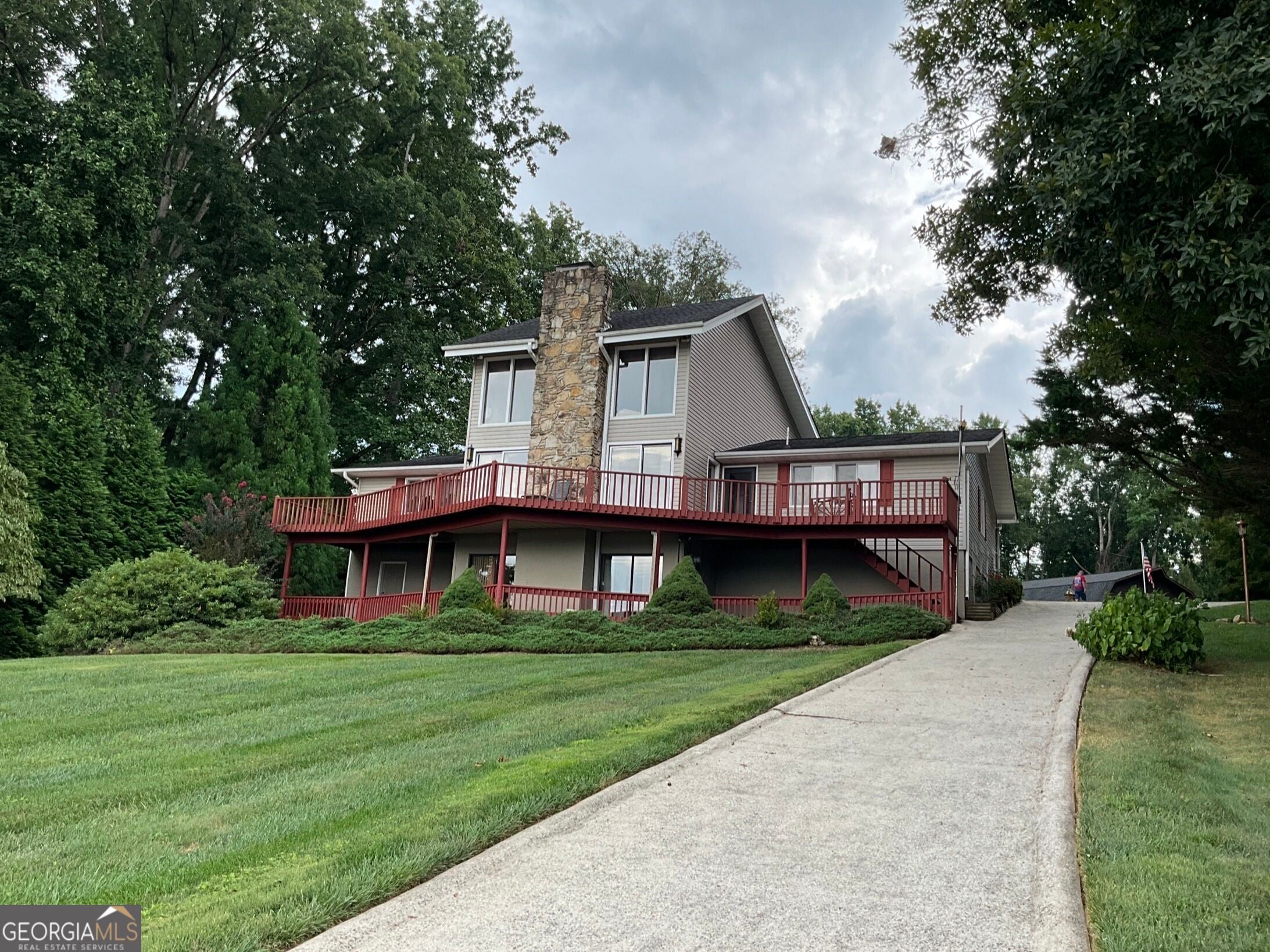 2734 Hidden Valley RD