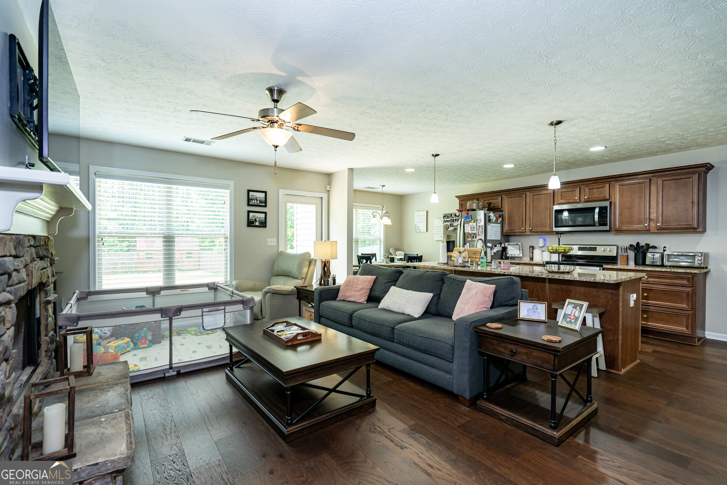 125 Edgemont CT