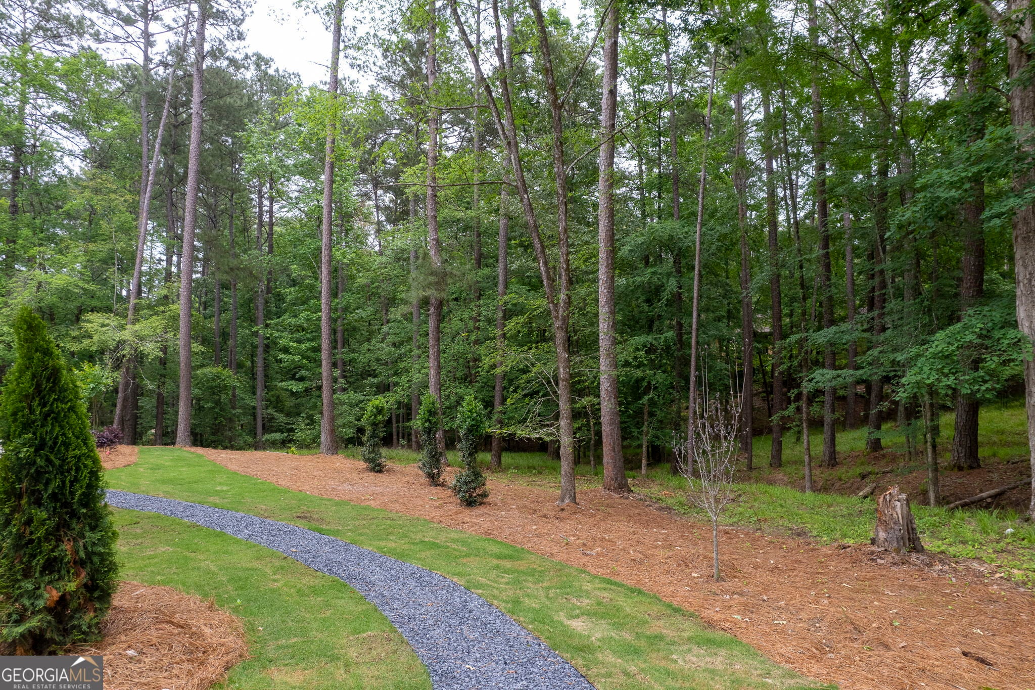1040 Parrotts Cove RD