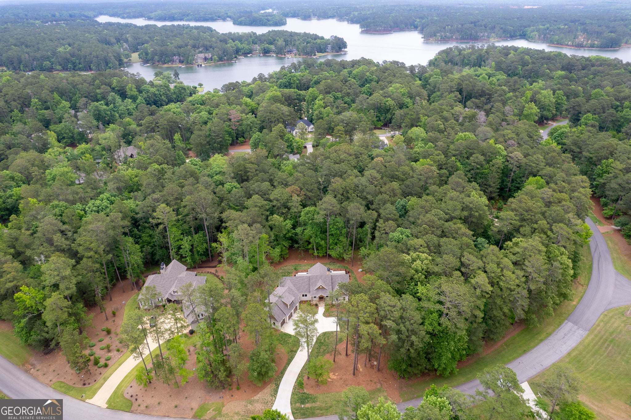 1040 Parrotts Cove RD