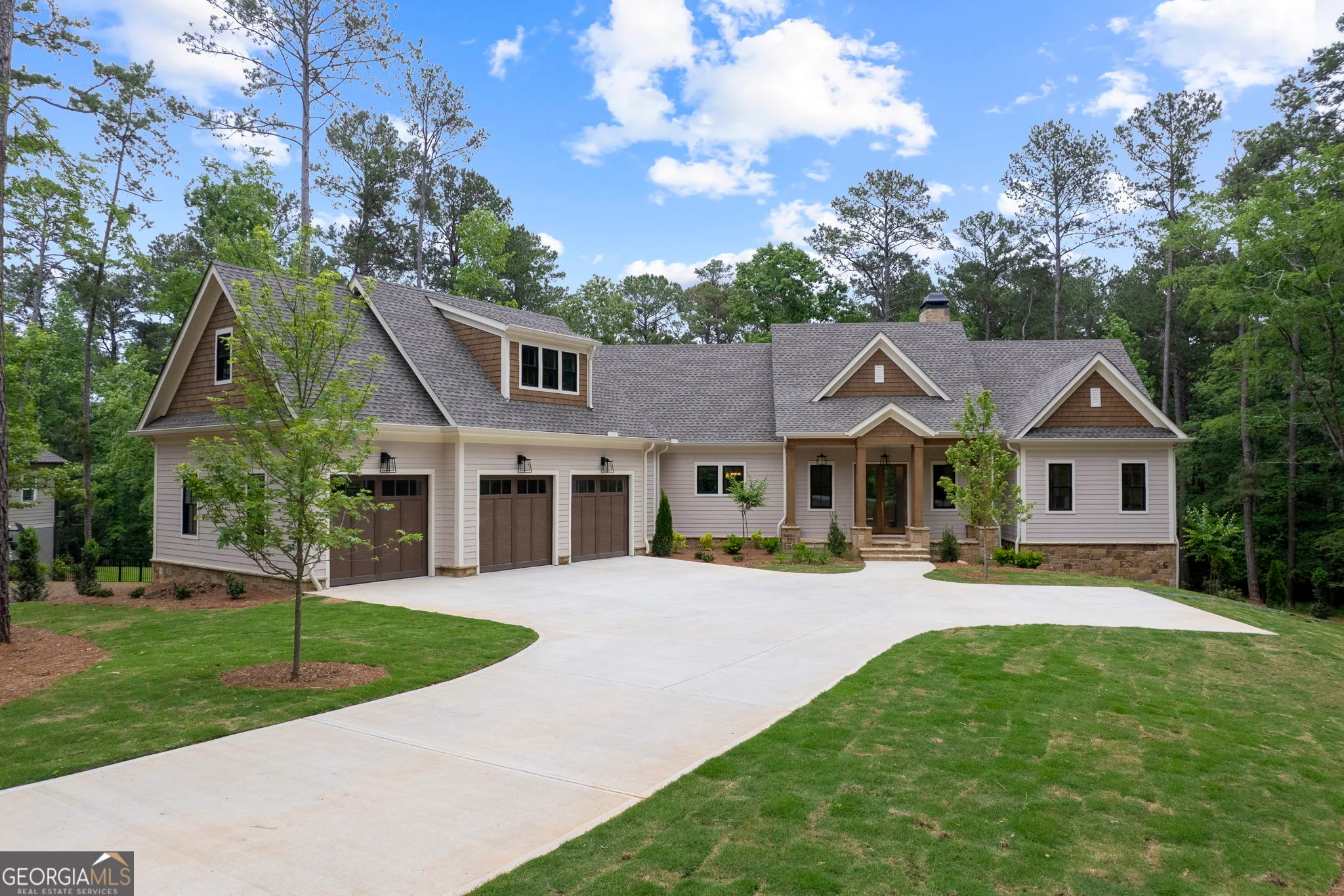 1040 Parrotts Cove Road