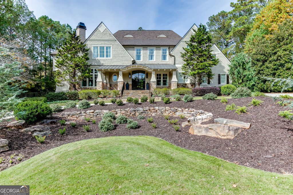 Photo of 923 Little Darby Lane, Suwanee, GA 30024 (MLS # 10700094)