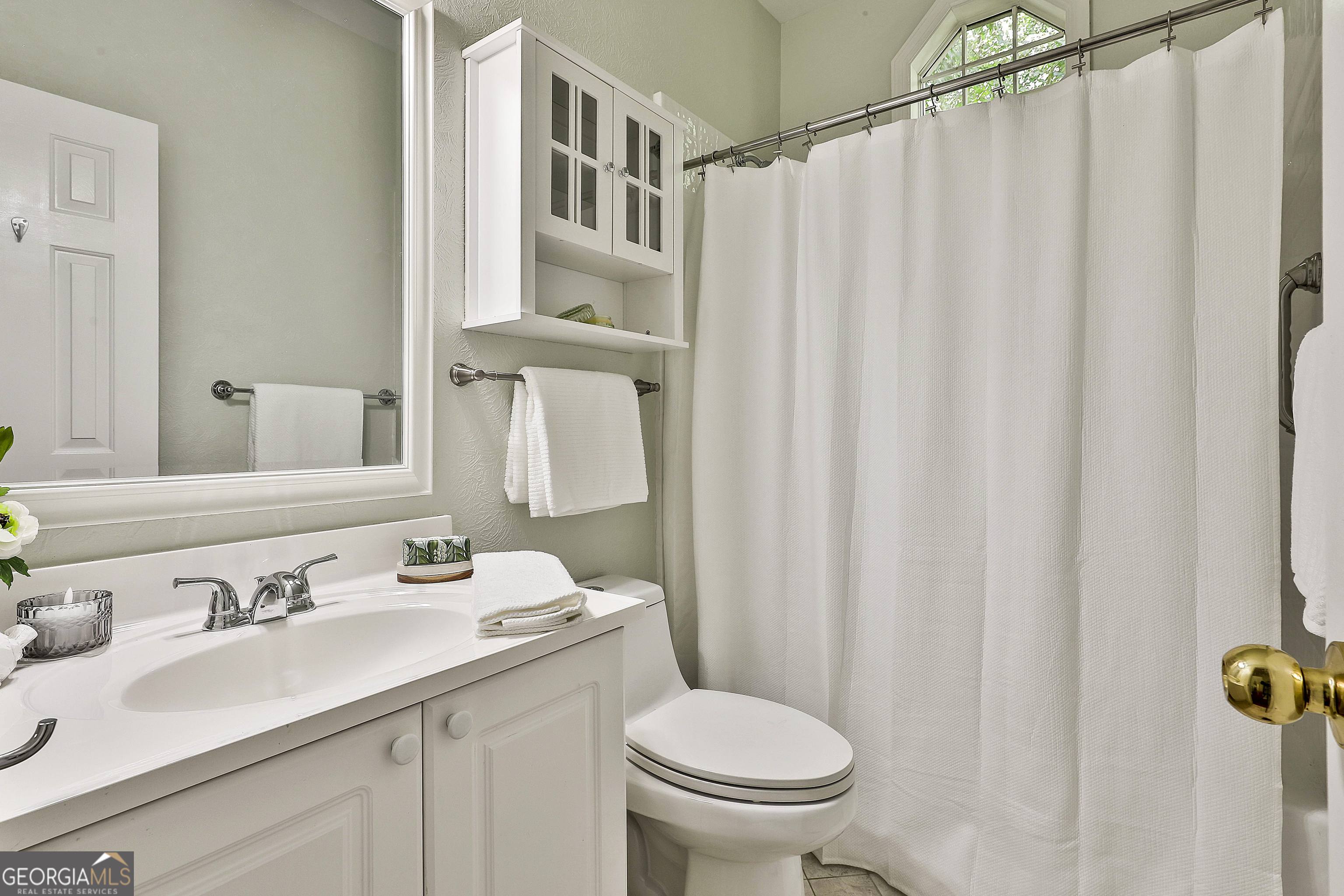 Peachtree City, Georgia 30269, United States, 4 Bedrooms Bedrooms, ,4 BathroomsBathrooms,Residential,Active,256620