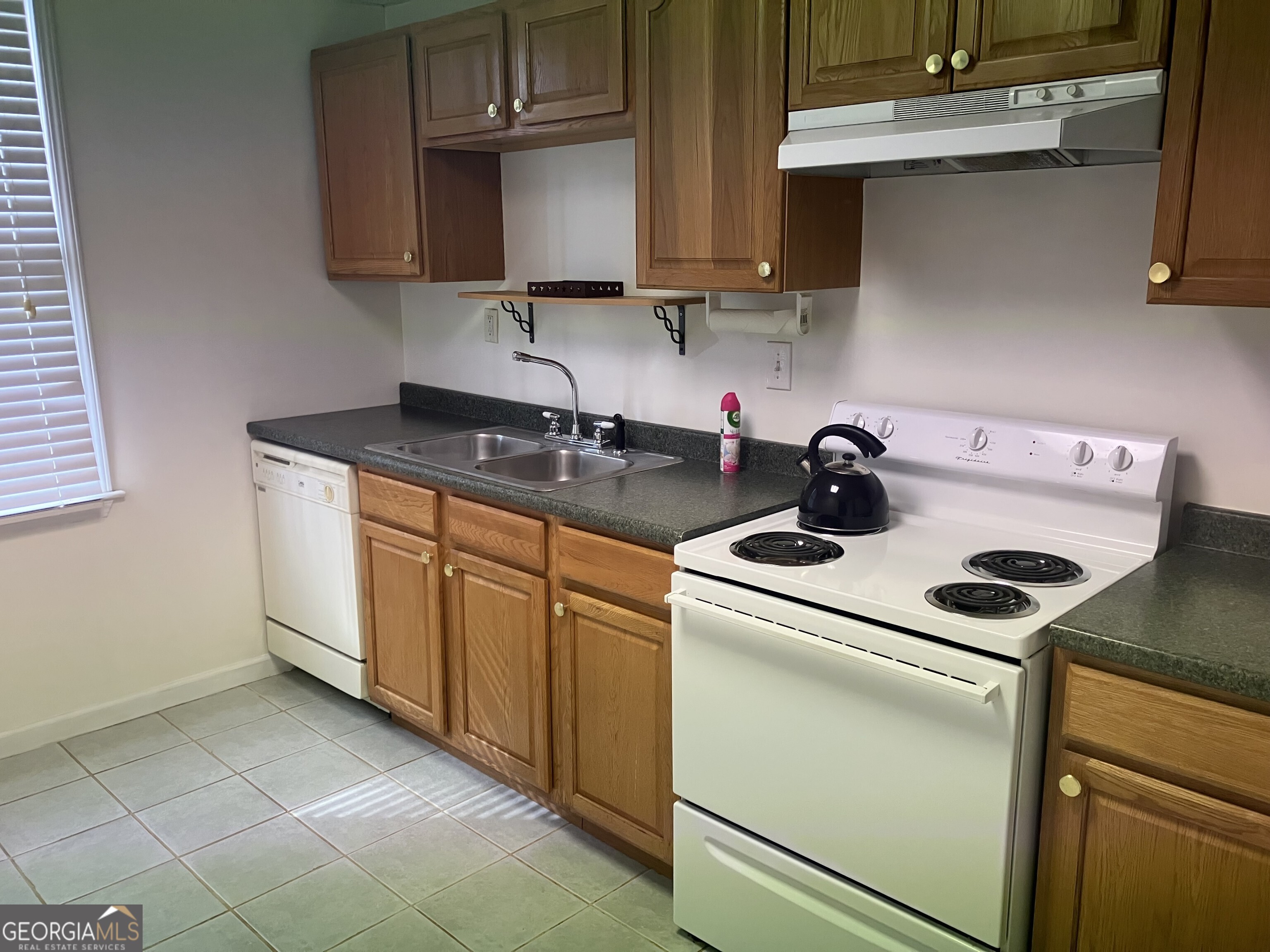 CHURCHILL FALLS - Residential Lease
