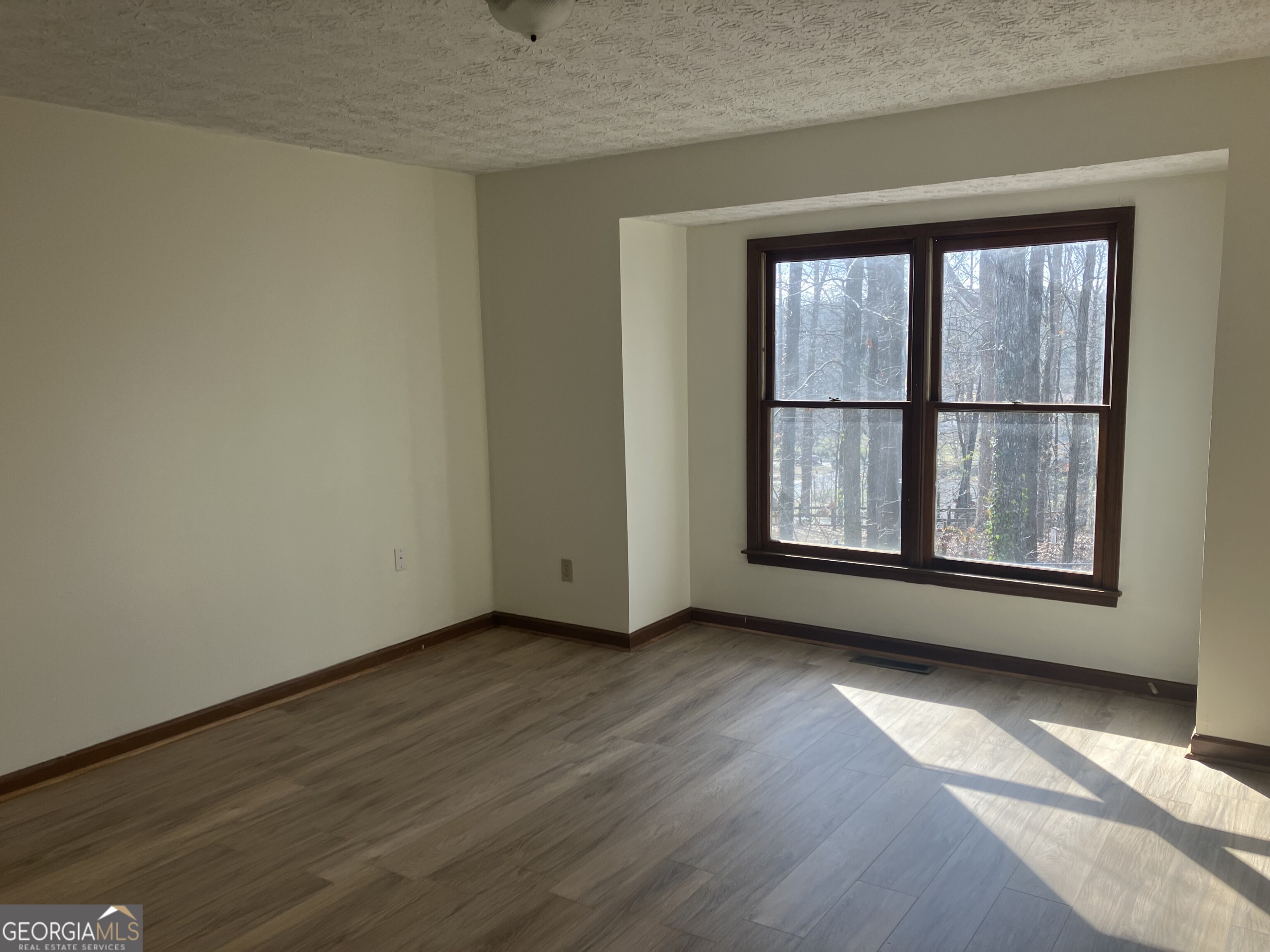 CHURCHILL FALLS - Residential Lease