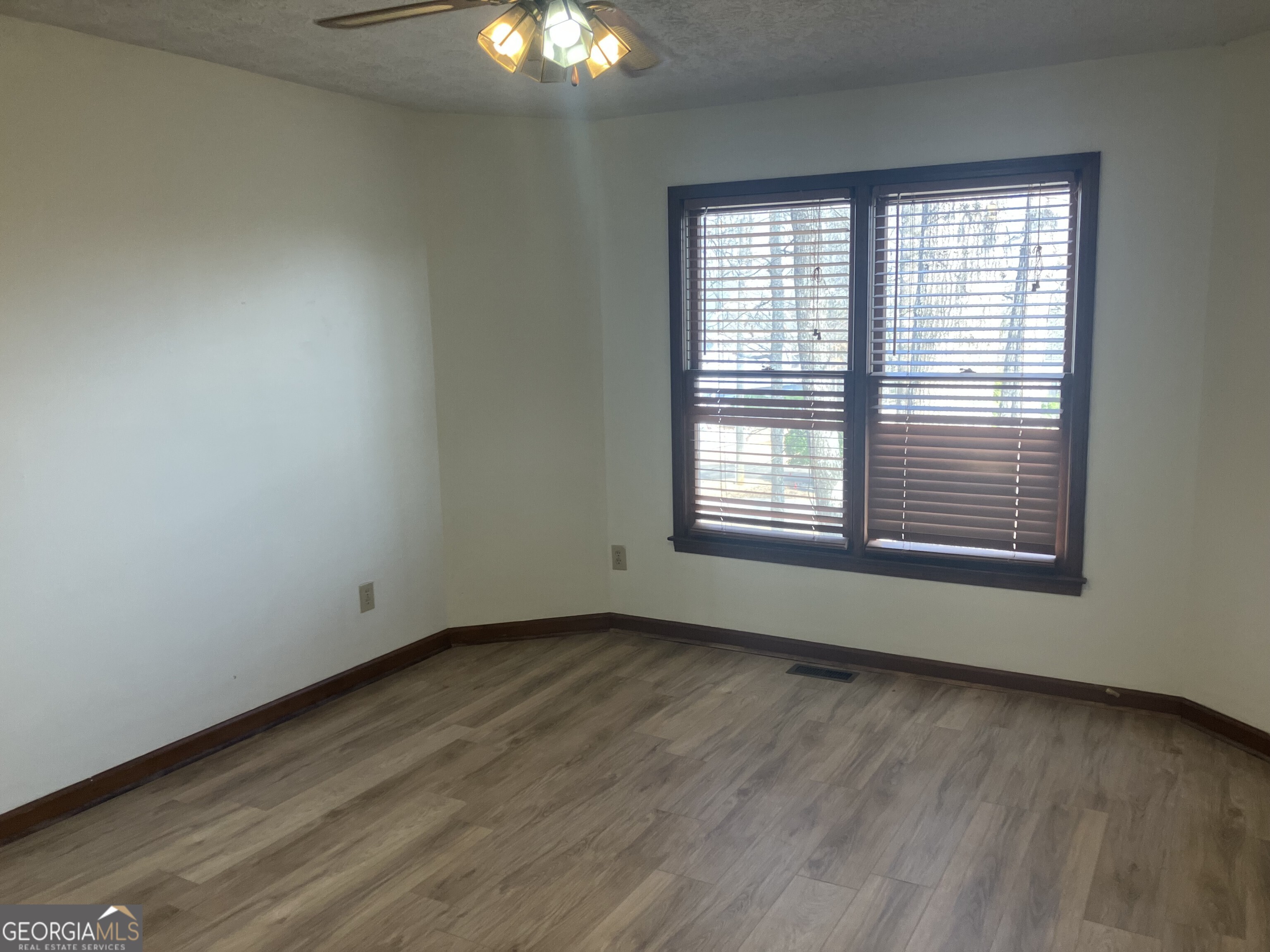 CHURCHILL FALLS - Residential Lease