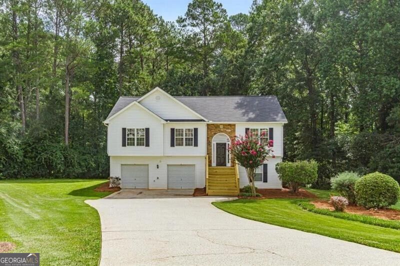 Photo of 4025 Hemingway Drive, Monroe, GA 30656 (MLS # 10870311)