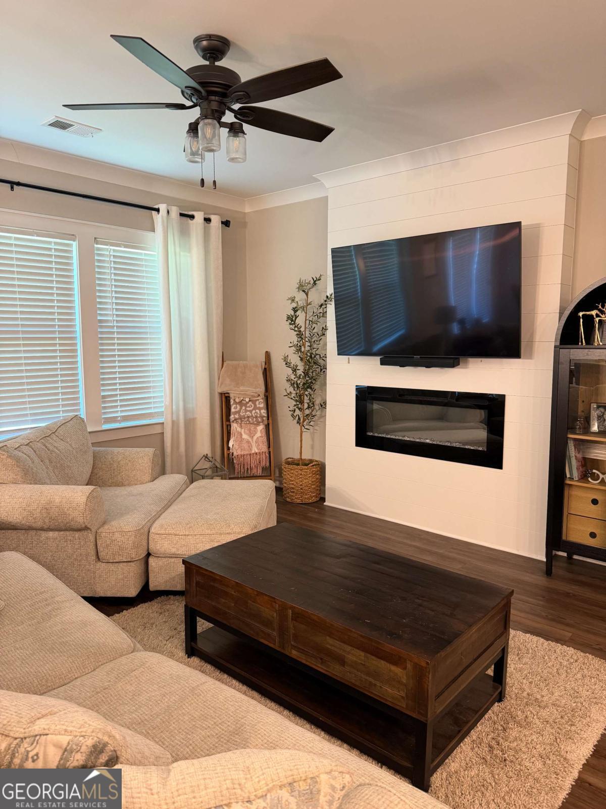 6458 Lanier Harbor LNDG