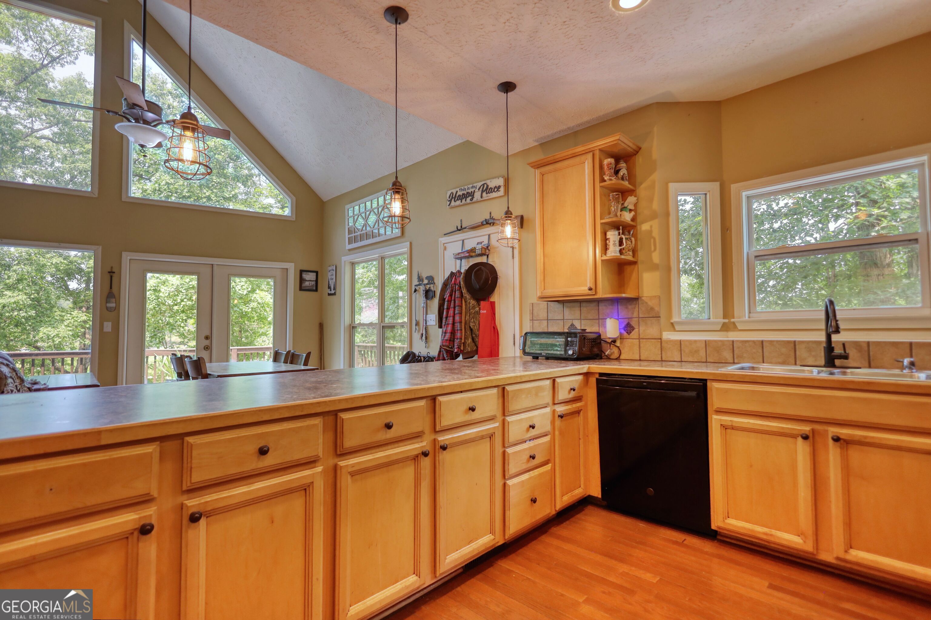 833 Bear Creek Point