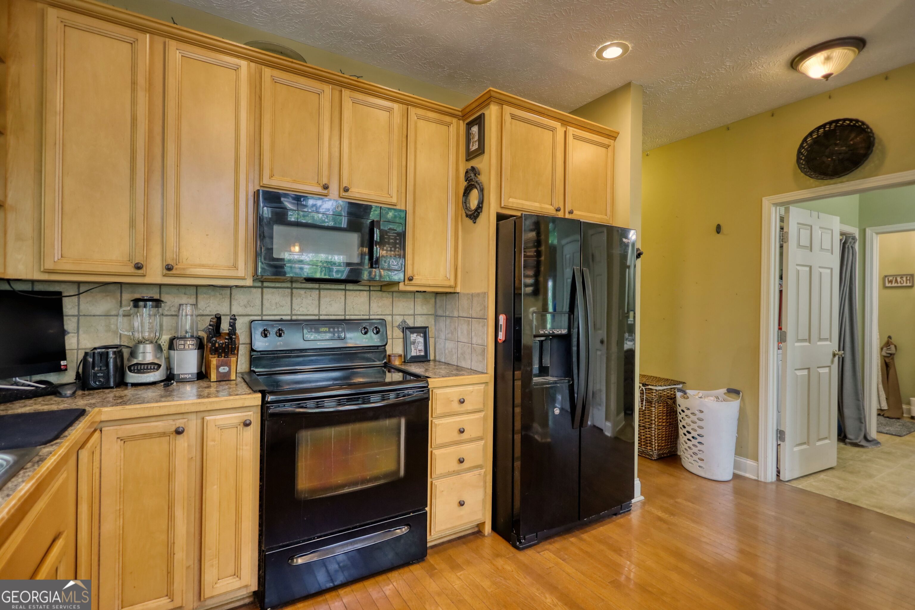 833 Bear Creek Point