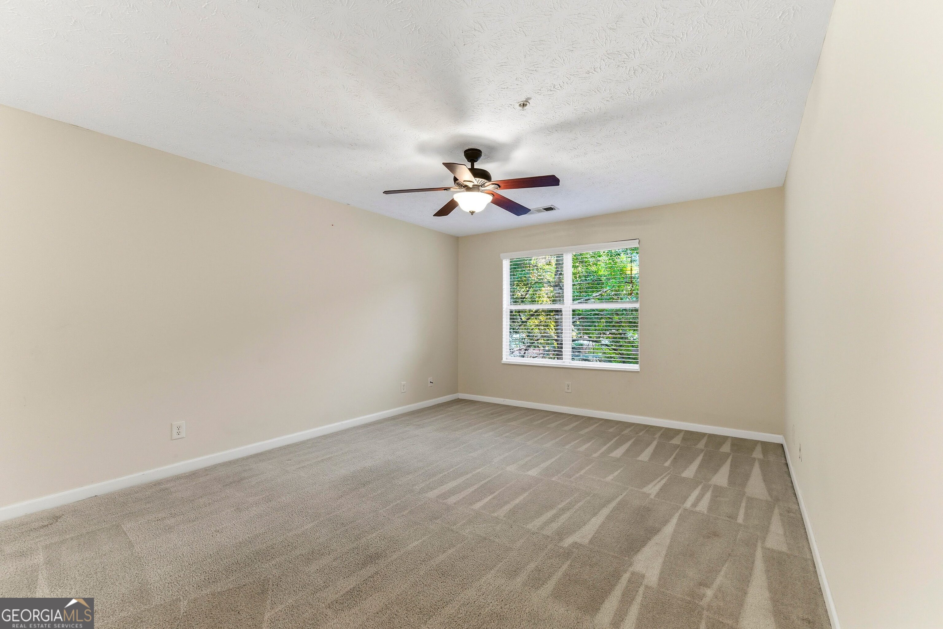 Fairington Park Condominium Bldg 1 - Residential