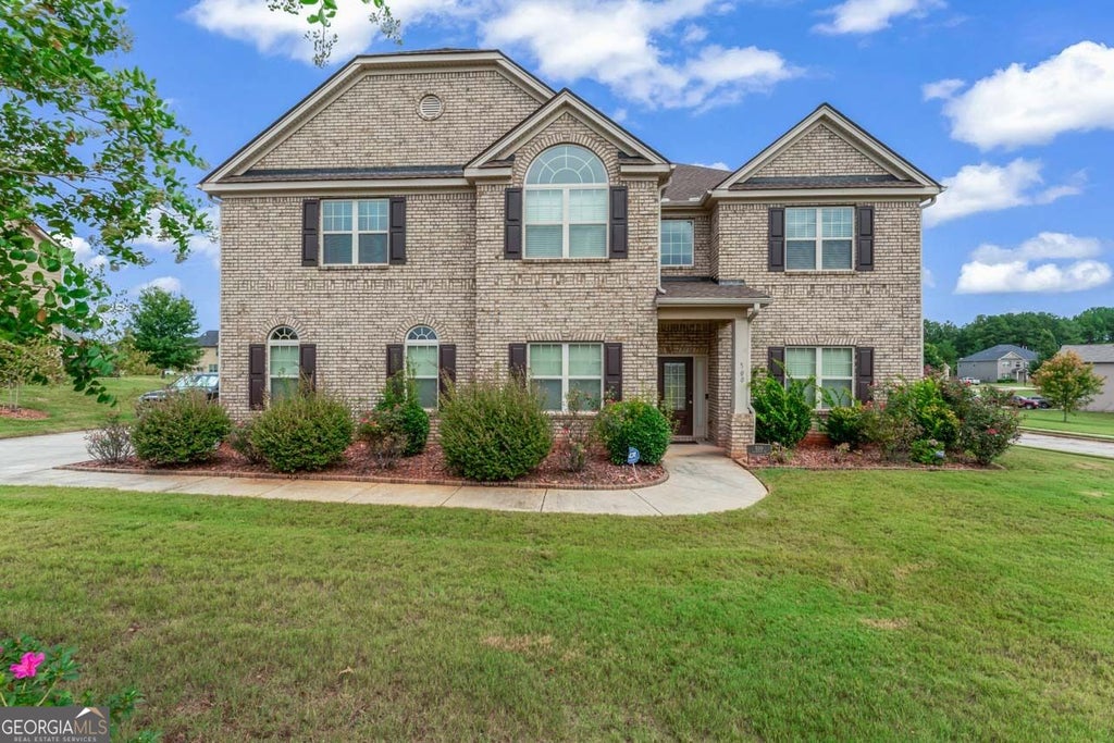 Photo of 500 Dandridge Street, McDonough, GA 30252 (MLS # 10846643)