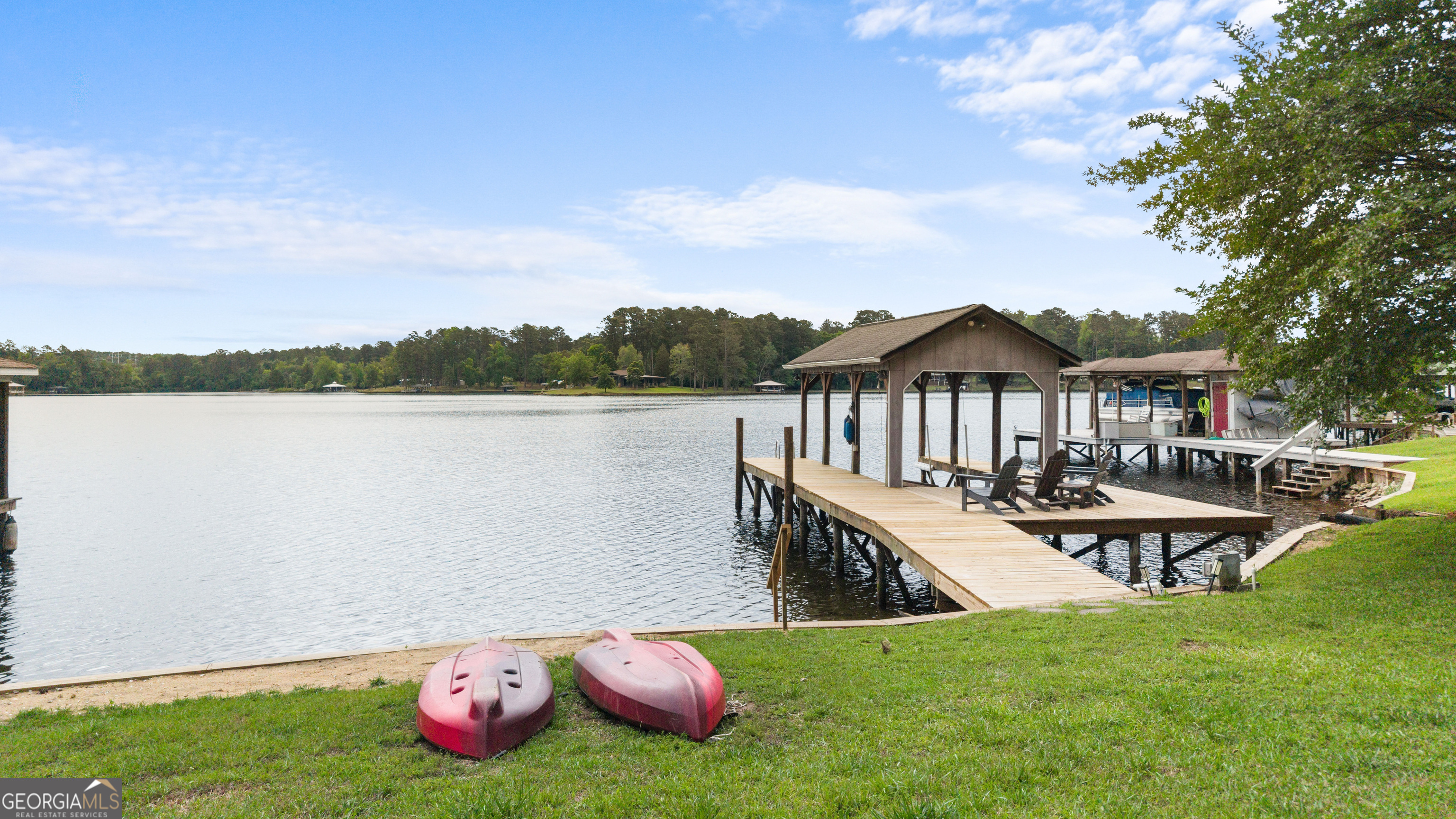 461 Foxglove DR