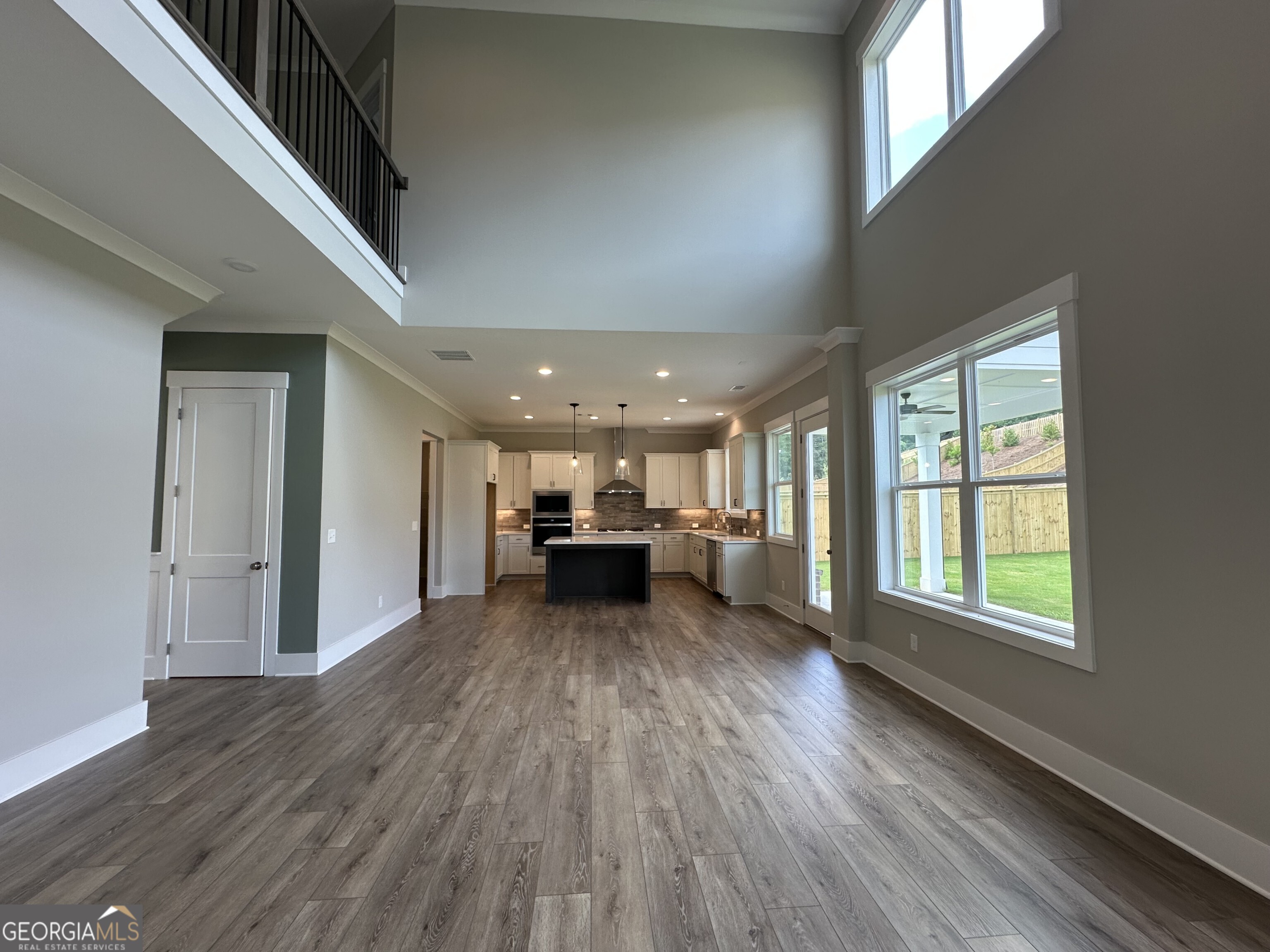 3355 Hillshire DR
