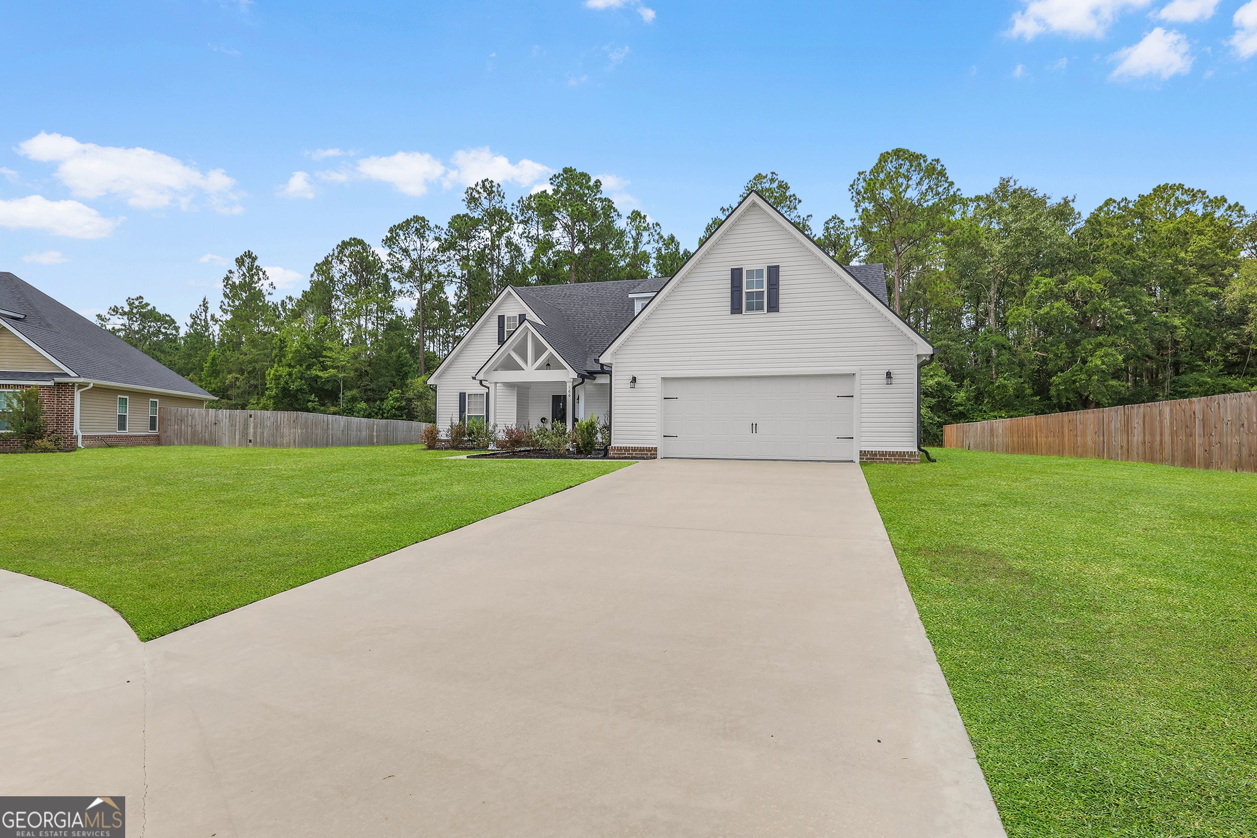 166 SE Baker Field LN