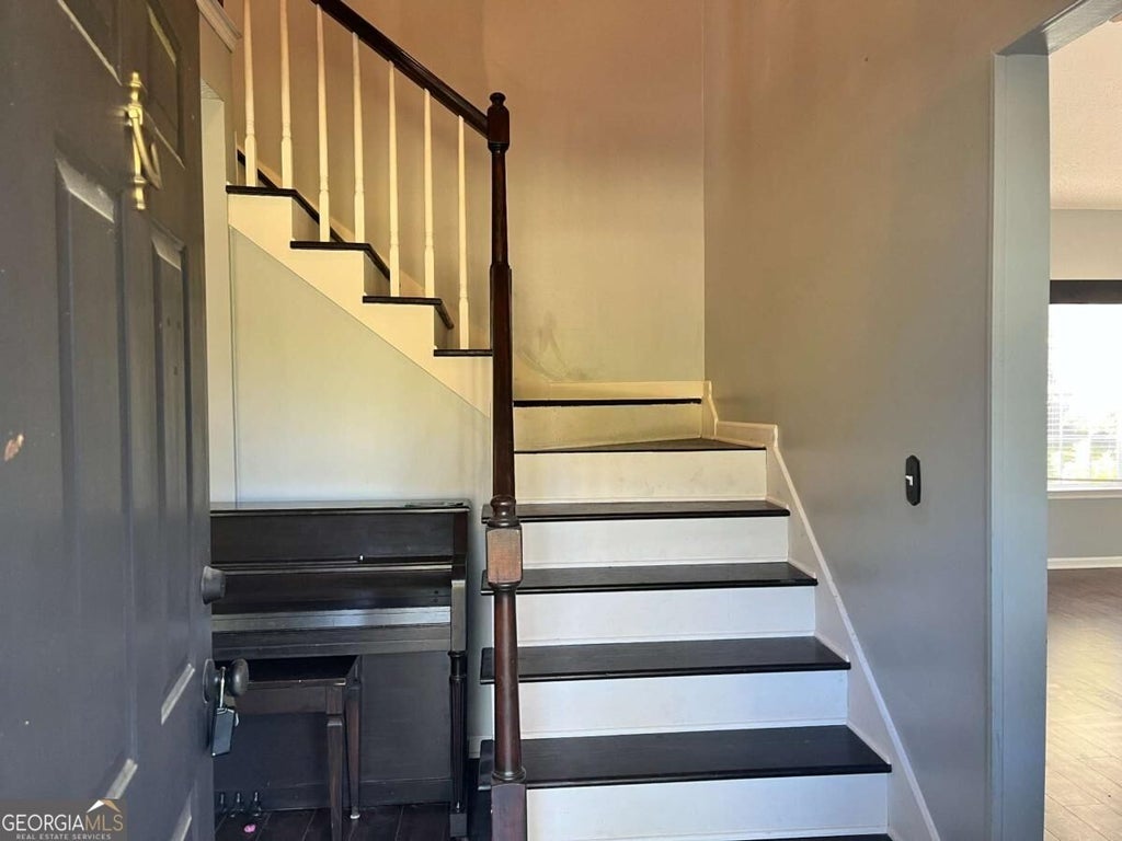 Photo of 30 Candlewood Court, Newnan, GA 30265 (MLS # 10872759)