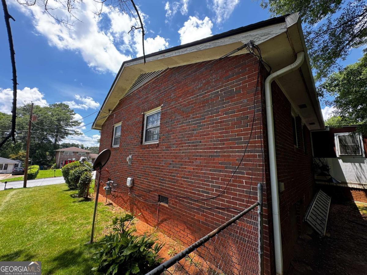 2933 Arlington RD