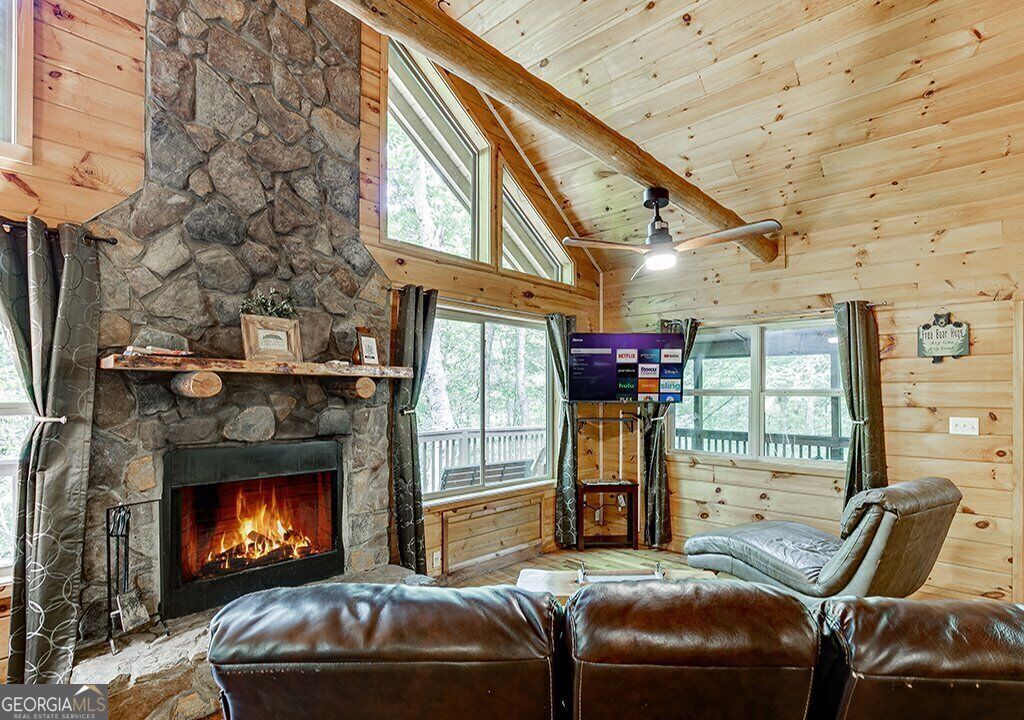 493 Vista View PL