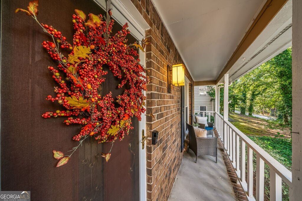 573 Benson Hurst DR SW