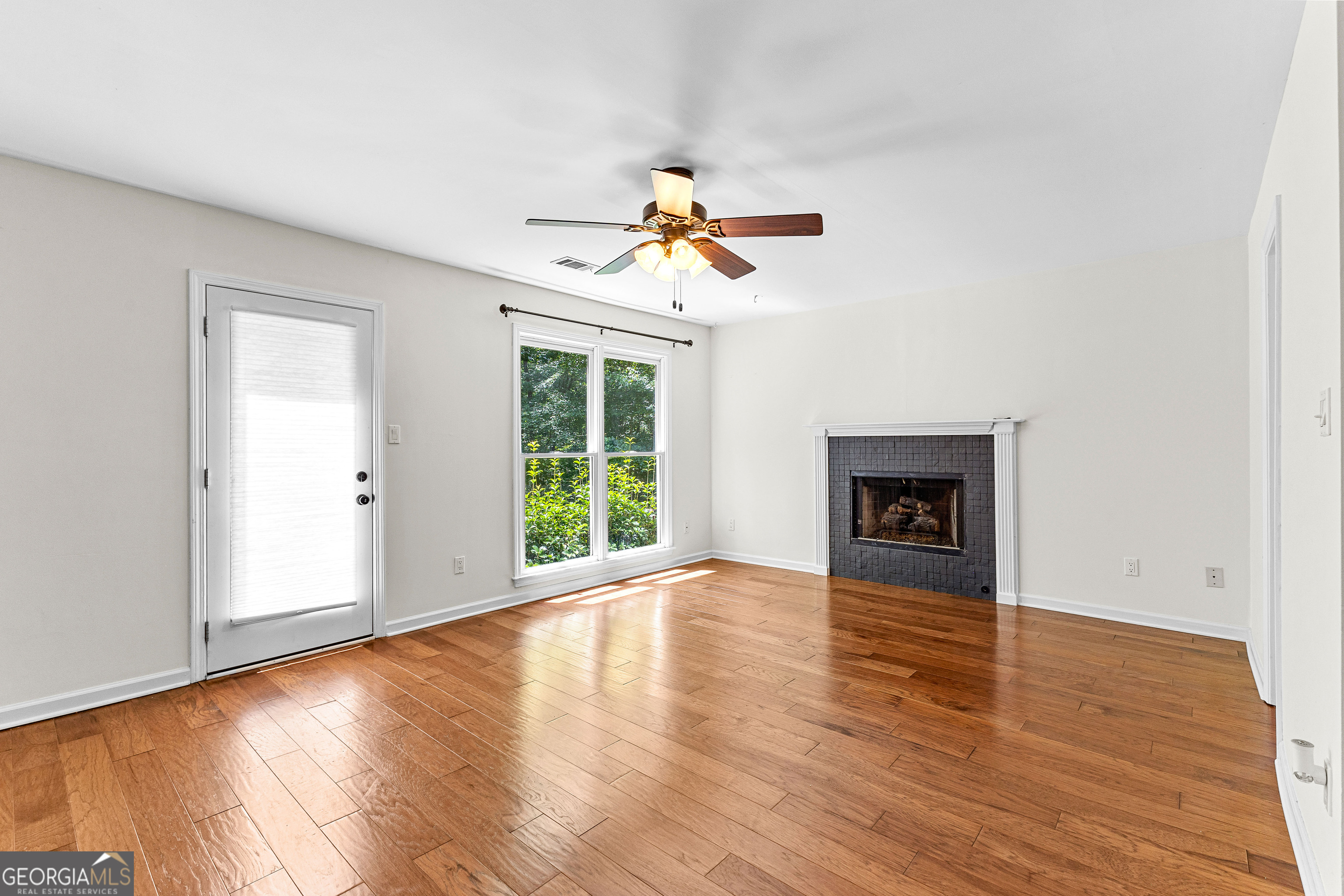 Newnan, Georgia 30265, United States, 3 Bedrooms Bedrooms, ,3 BathroomsBathrooms,Residential,Active,168813