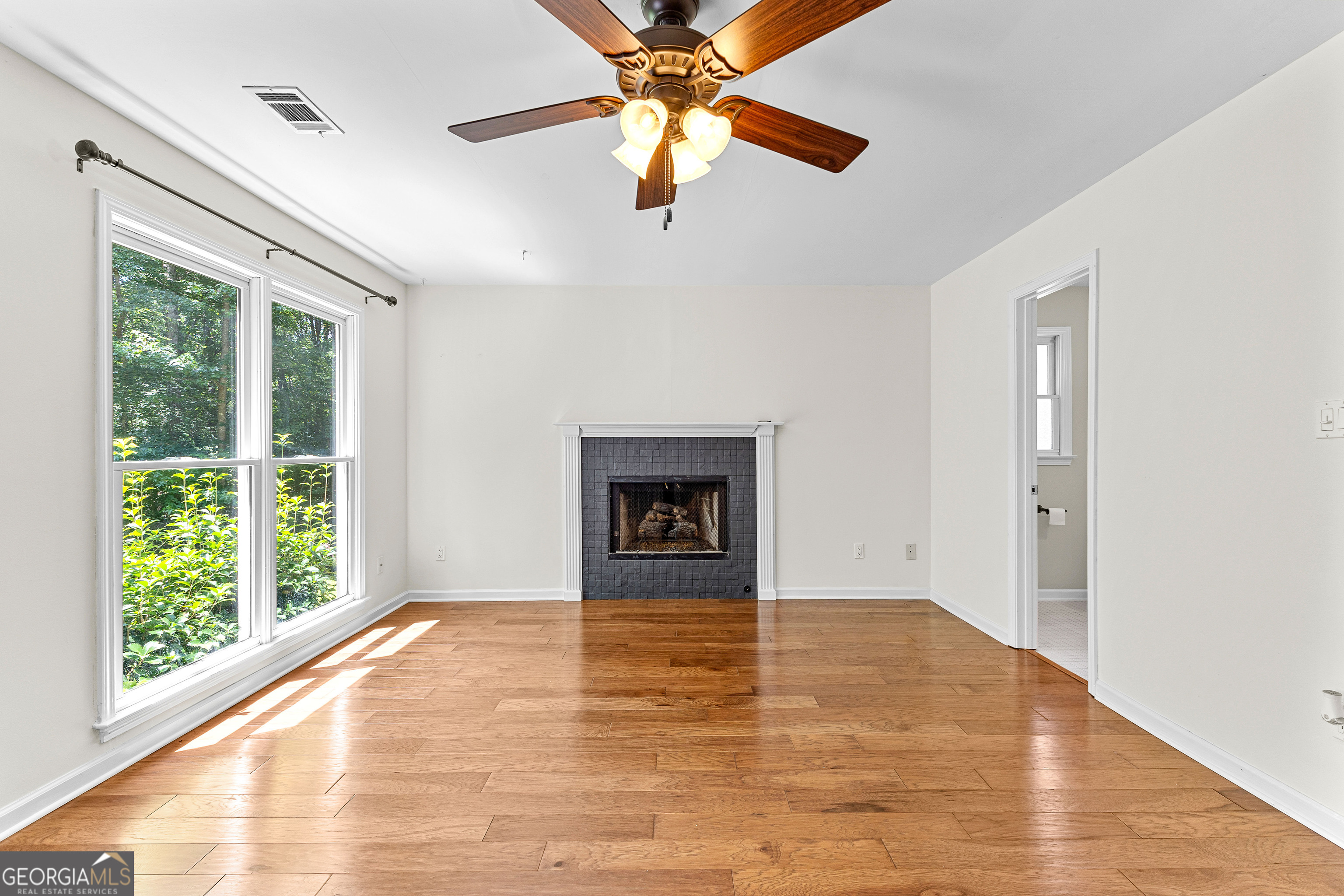 Newnan, Georgia 30265, United States, 3 Bedrooms Bedrooms, ,3 BathroomsBathrooms,Residential,Active,168813