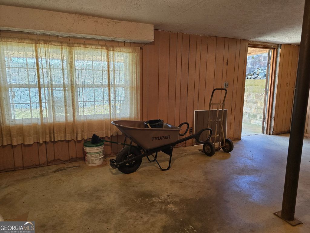 listing image 50
