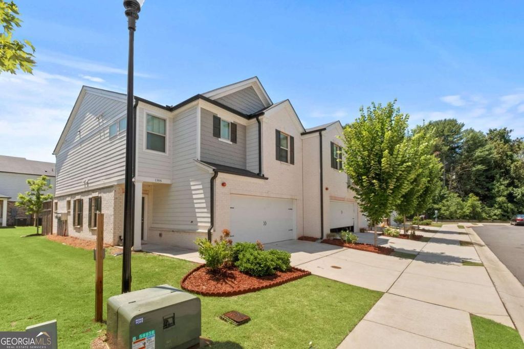 Photo of 1166 Arrowlake Road, Marietta, GA 30064 (MLS # 10631289)