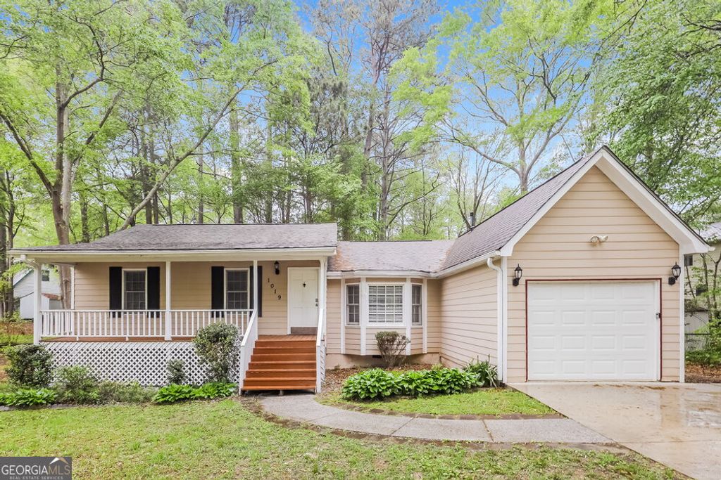 Photo of 1019 River Stone Court, Riverdale, GA 30296 (MLS # 10740929)