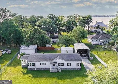 642 Crooked River DR Woodbine GA 31569