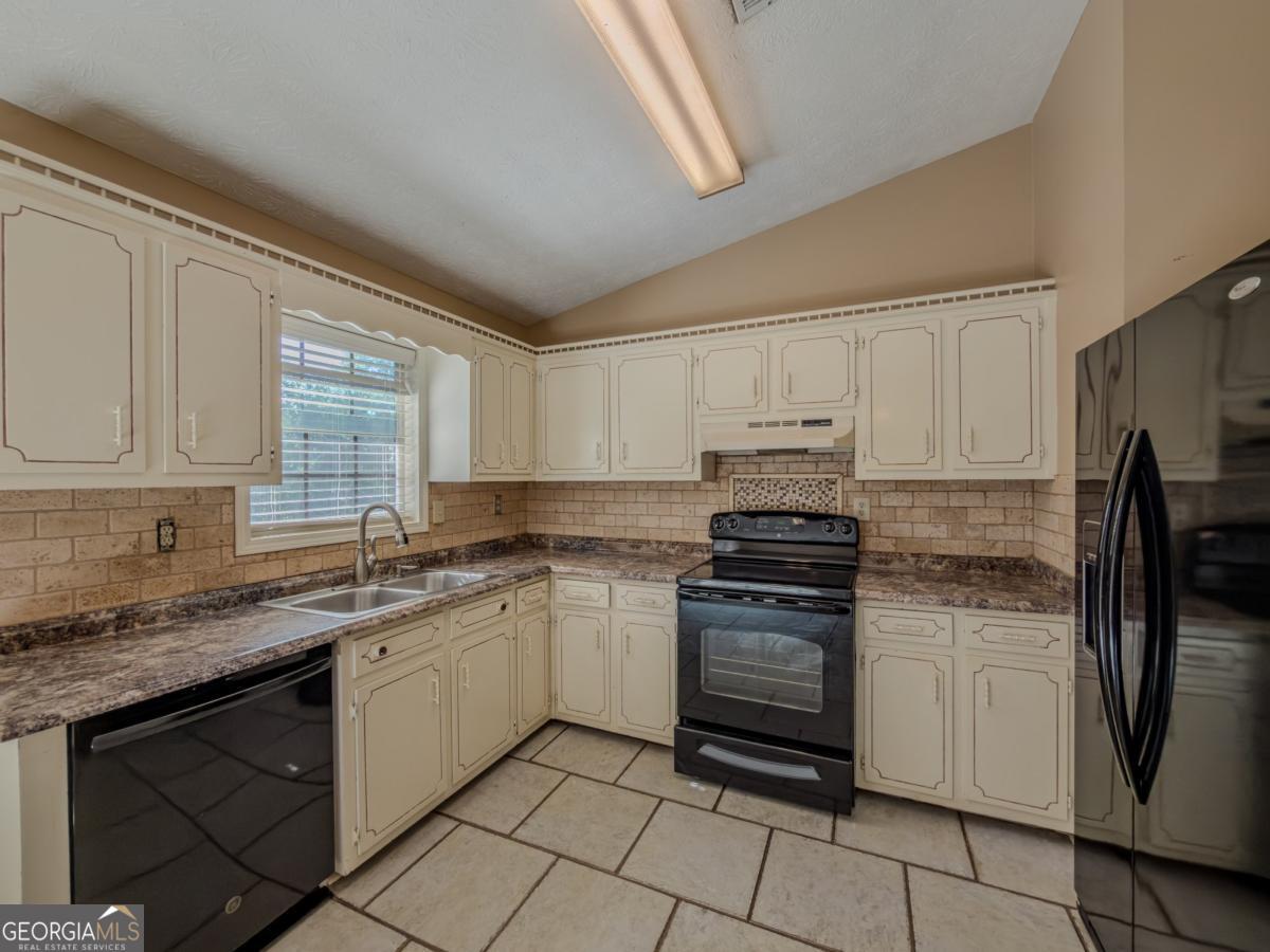 3119 Tadmore CT