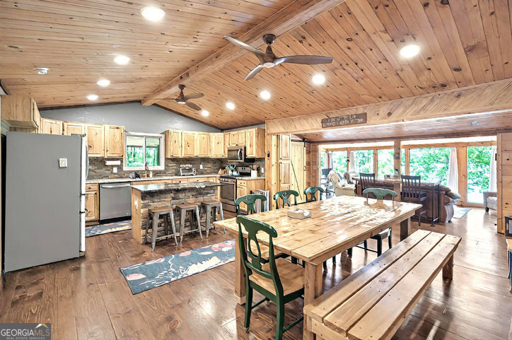 261 Joann CIR