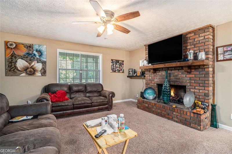 4611 OLD DOUGLASVILLE RD