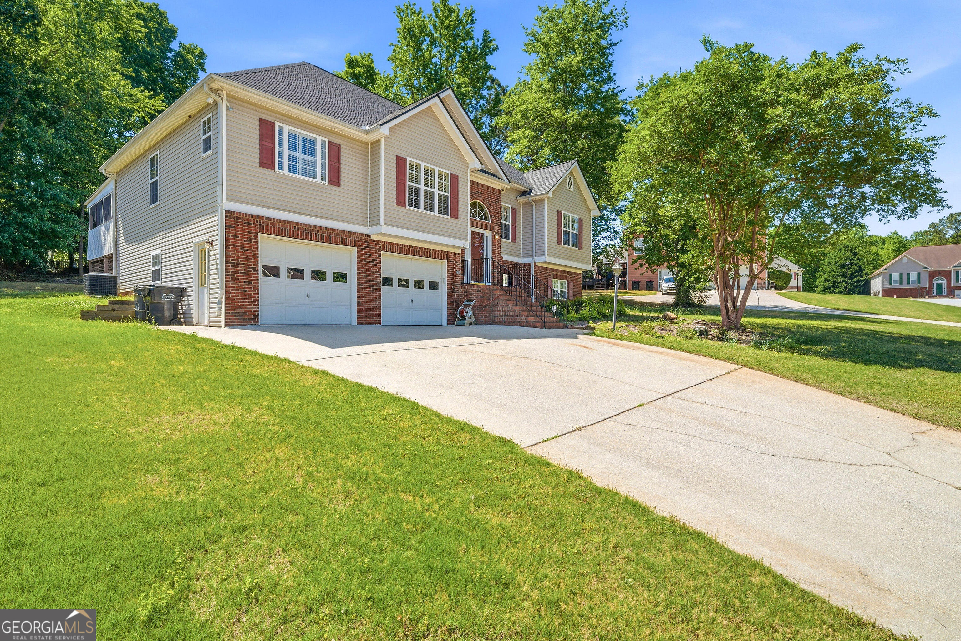 2403 Bluff Creek Overlook