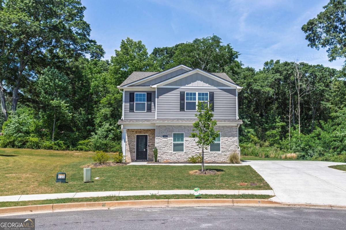 653 Meadows Farm WAY