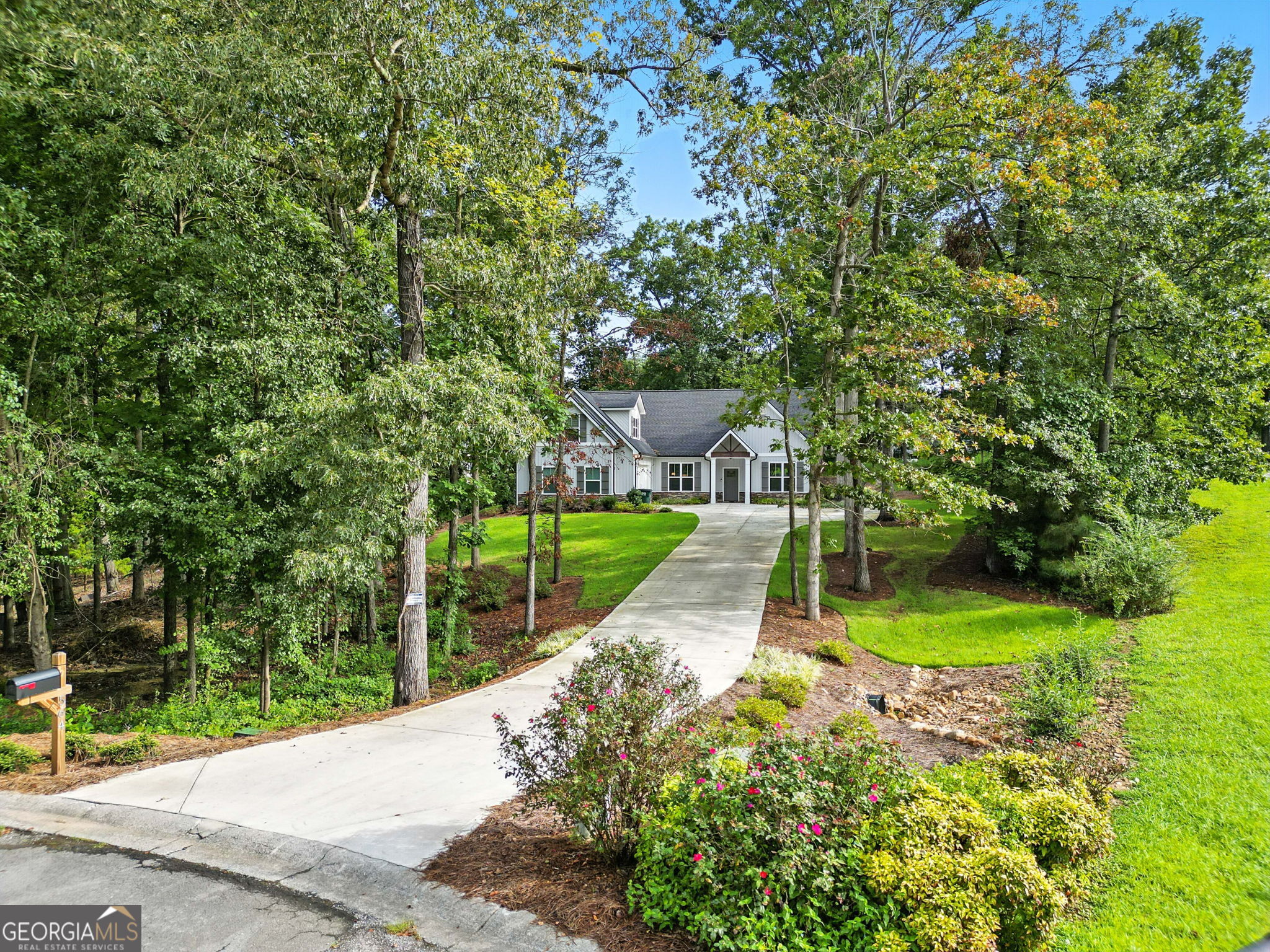 564 Oakland DR SE