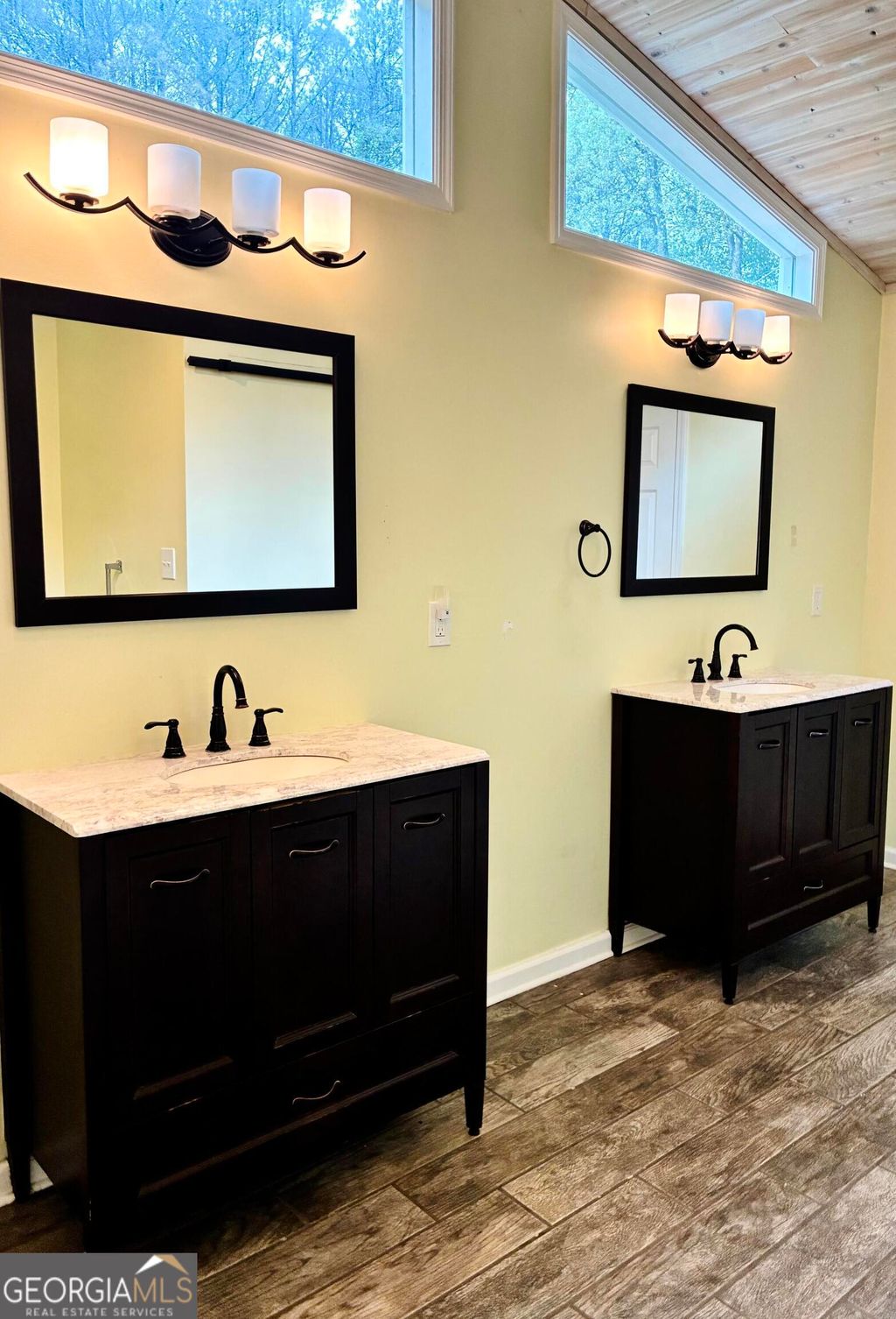 Photo of 120 Glendale Drive, Peachtree City, GA 30269 (MLS # 10736419)