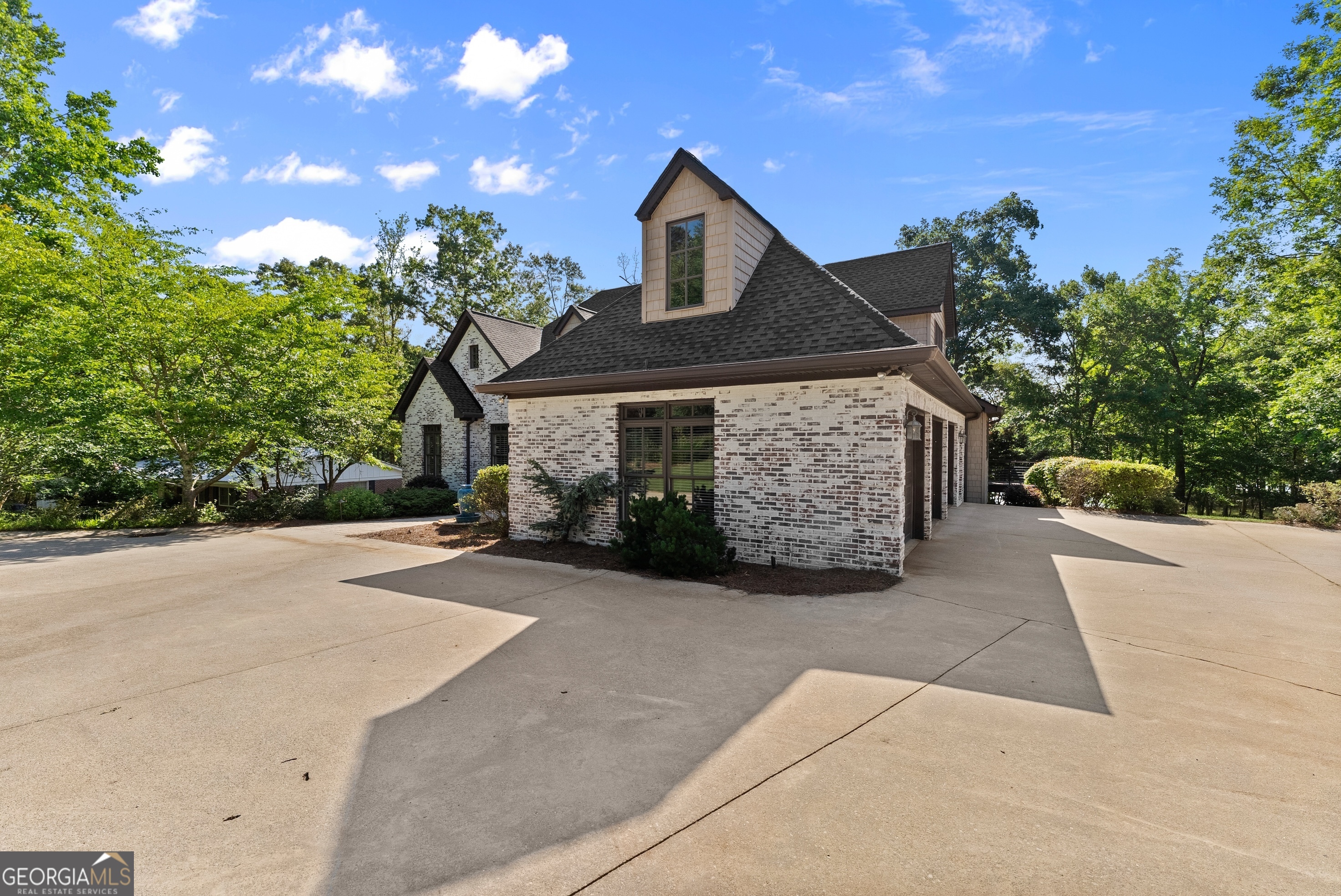 4777 Destitute WAY