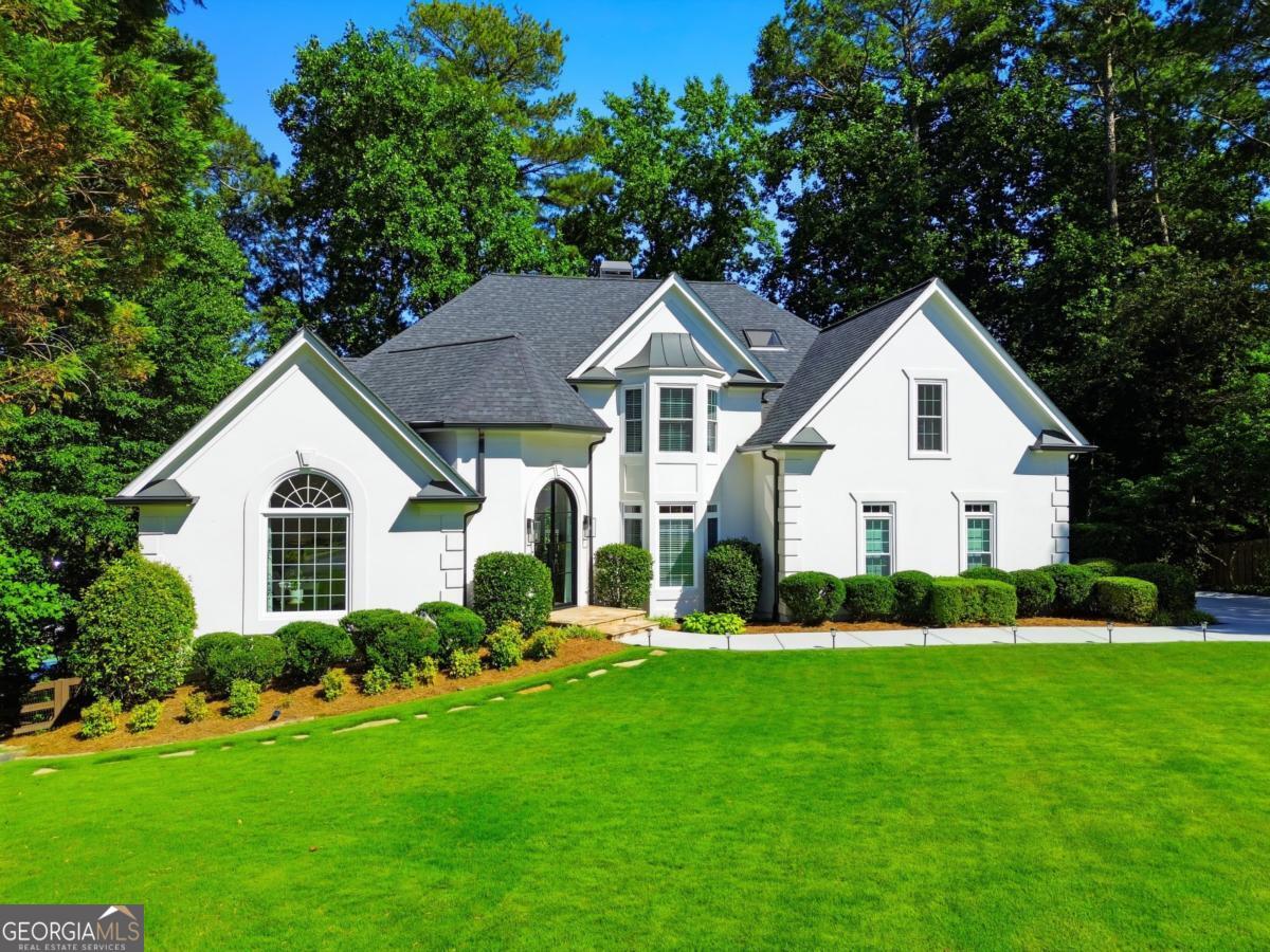 224 Webney DR SE